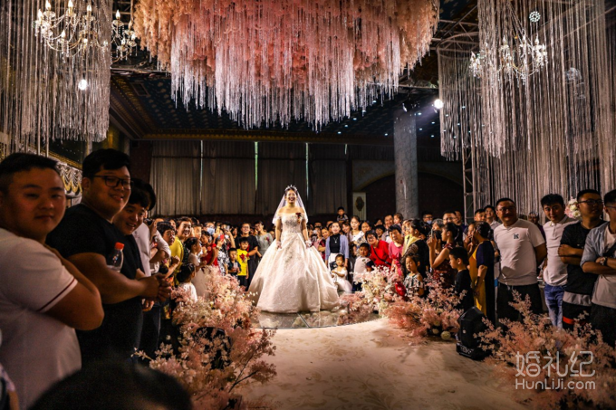 济南新娘日记｜贫民窟女孩的9w婚礼👰