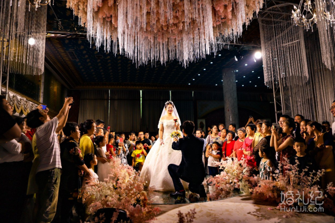 济南新娘日记｜贫民窟女孩的9w婚礼👰