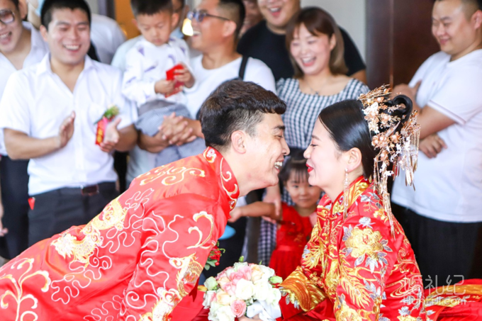 济南新娘日记｜贫民窟女孩的9w婚礼👰