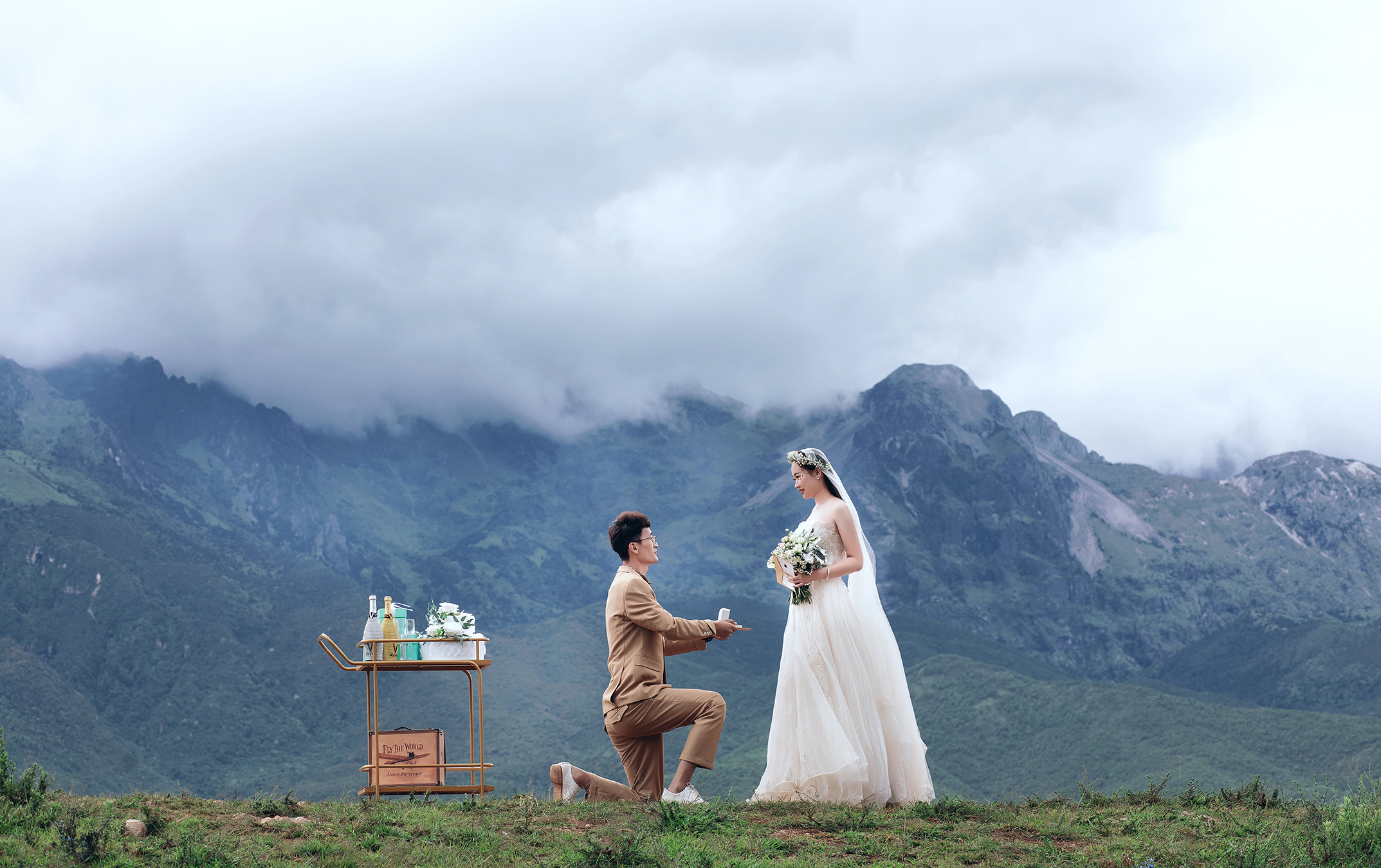 【精致简约】婚纱摄影加婚庆私人定制套餐