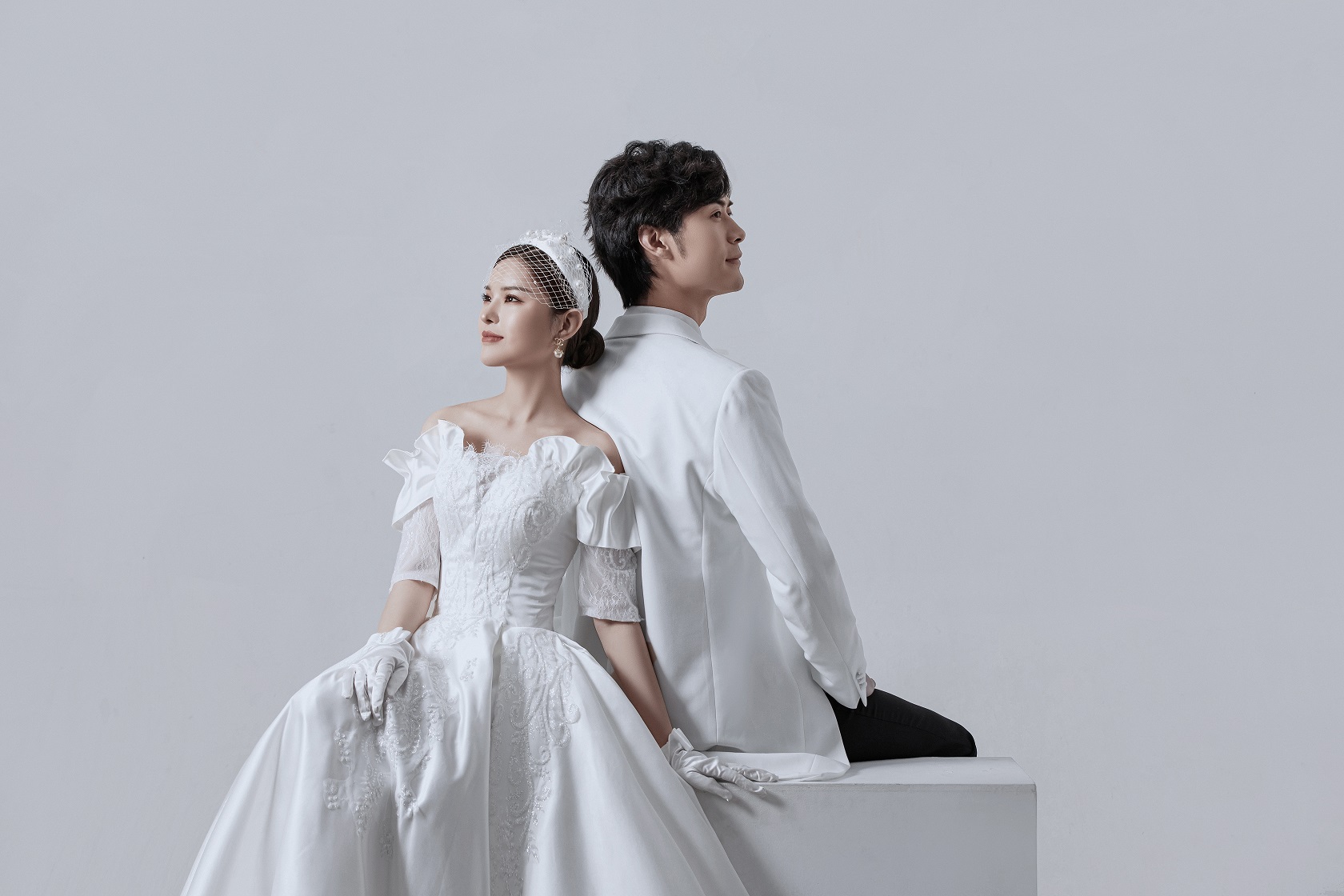 《苏瑾婚纱摄影》底片全送免租新娘婚礼当天3套衣服