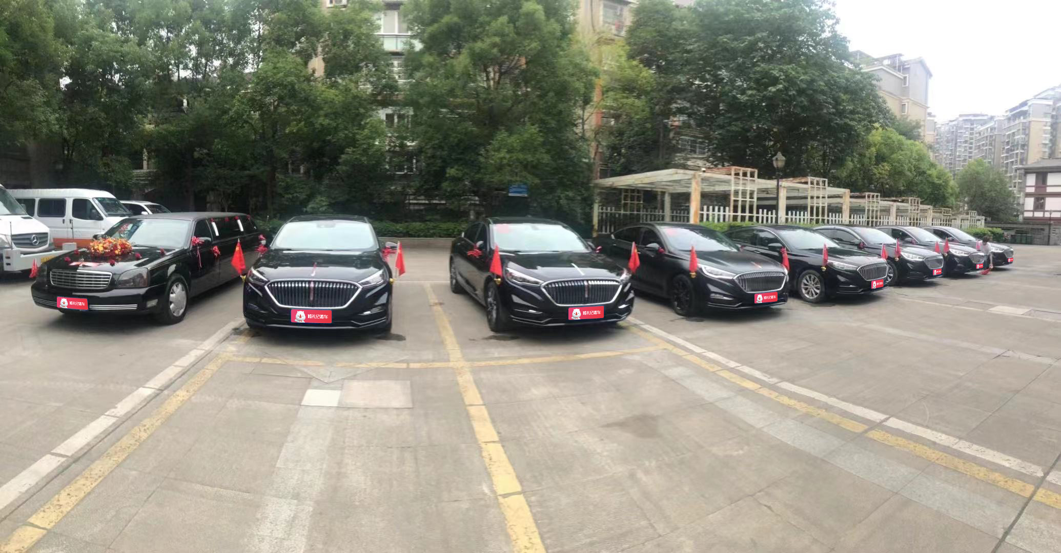 【凯迪拉克】加长/1辆 + 【红旗】H5*5辆/【奥迪】A6L*5辆