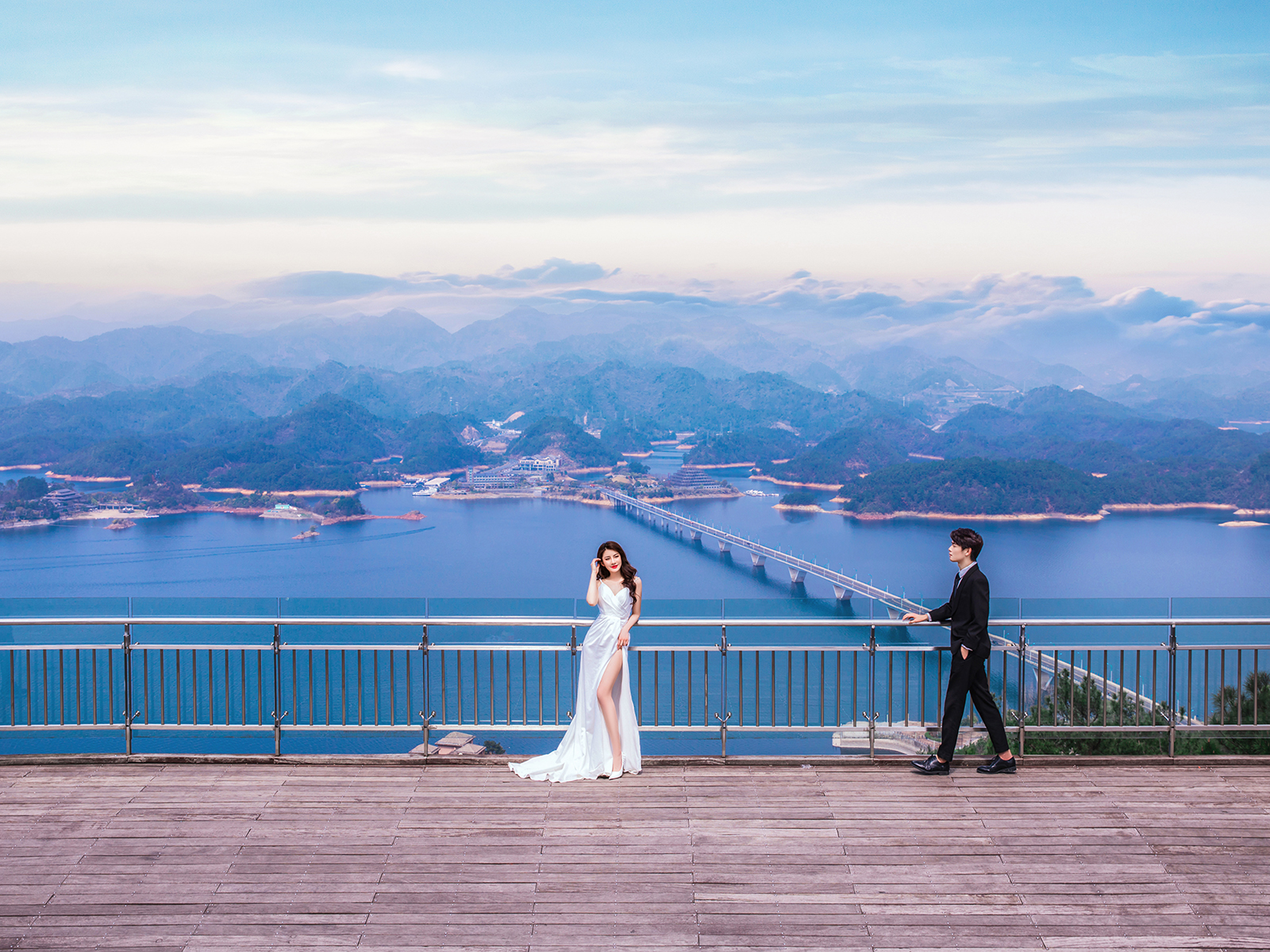 千島湖坐落于舟山群島，純天然自然美島。
