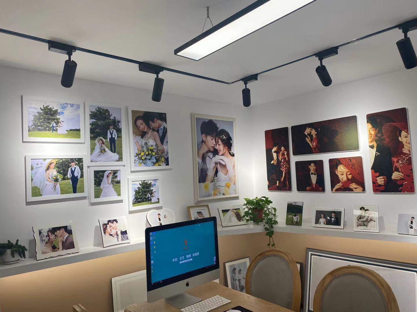 百年珍爱婚纱摄影工作室