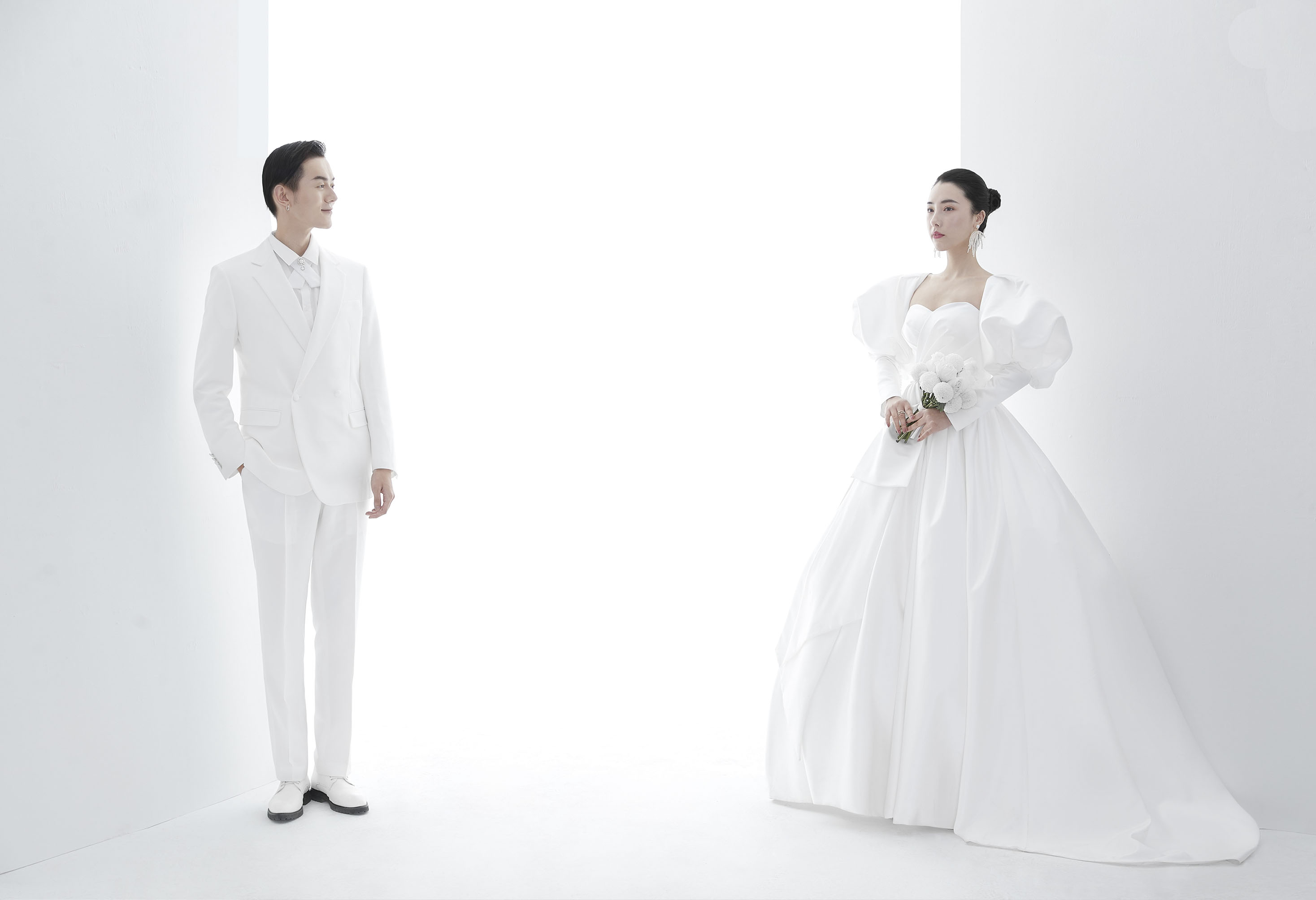 新派婚纱(风格任选+全程管家服务）