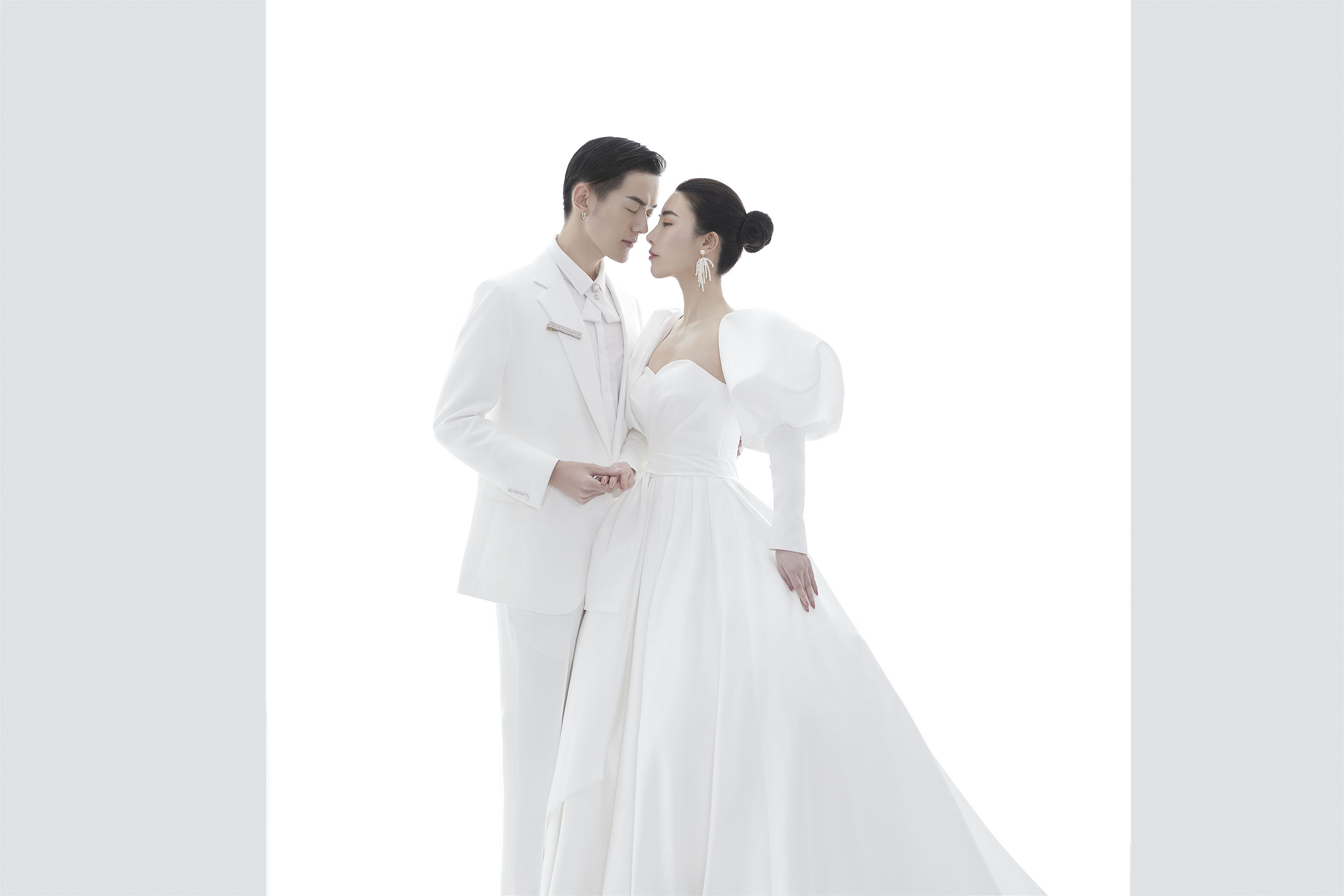 新派婚纱(风格任选+全程管家服务）