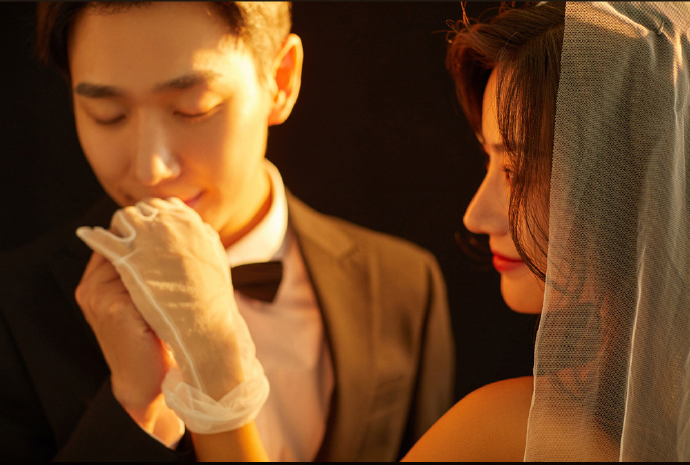 婚纱照私人定制+一费全包+包含内外景