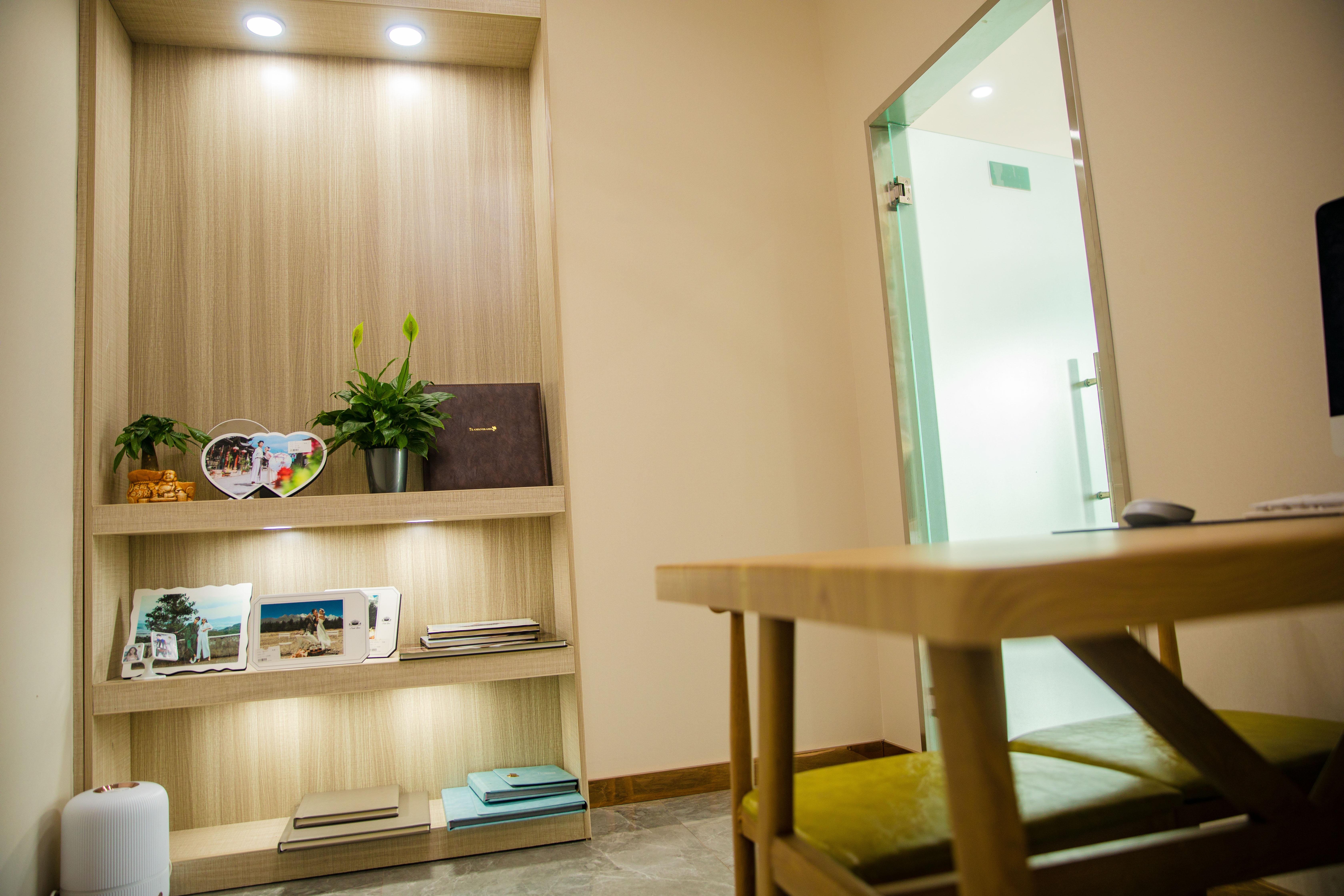 爱旅拍婚纱摄影（丽江店）