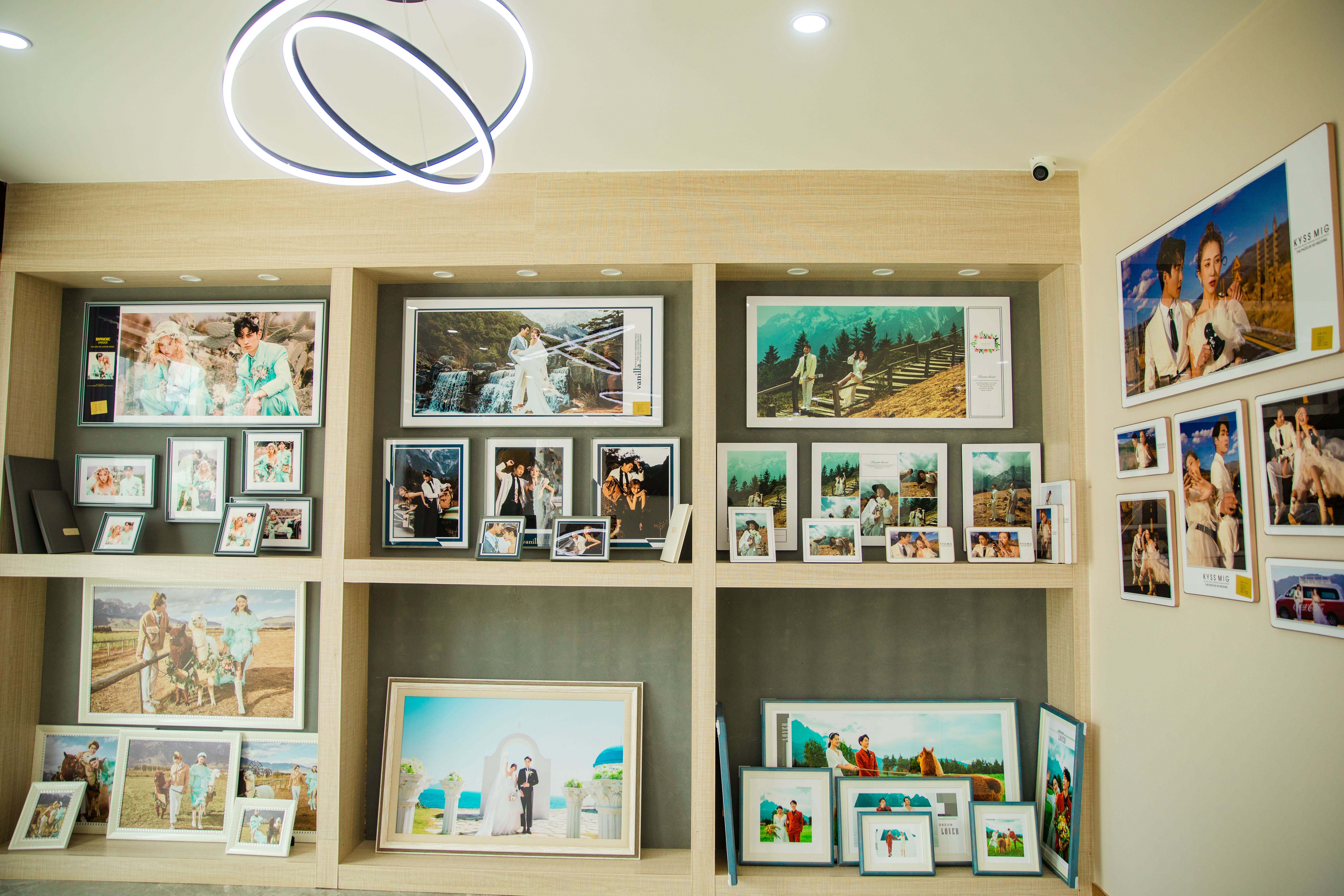 爱旅拍婚纱摄影（丽江店）