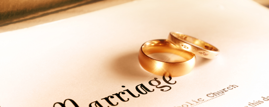 订婚宴发朋友圈的句子