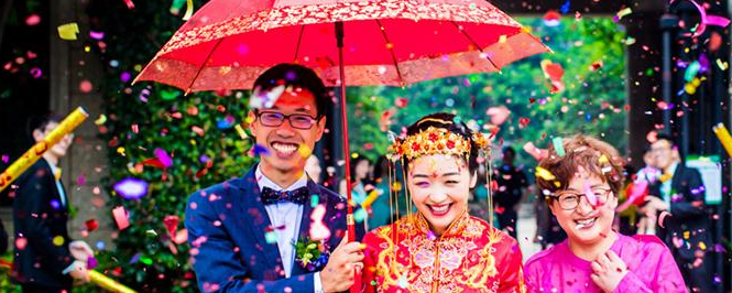 结婚下雨打伞好吗