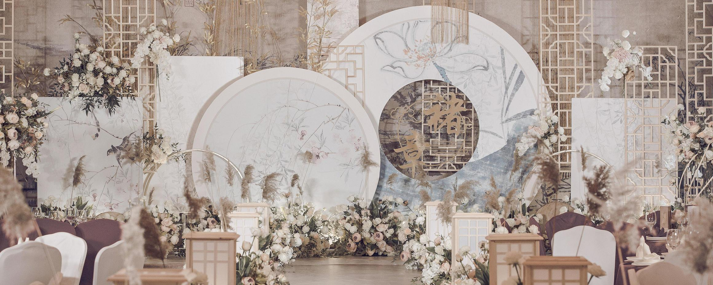 婚庆公司提供婚纱和敬酒服吗