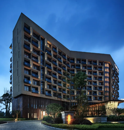 鹊桥千平草坪婚礼店(成山路店)