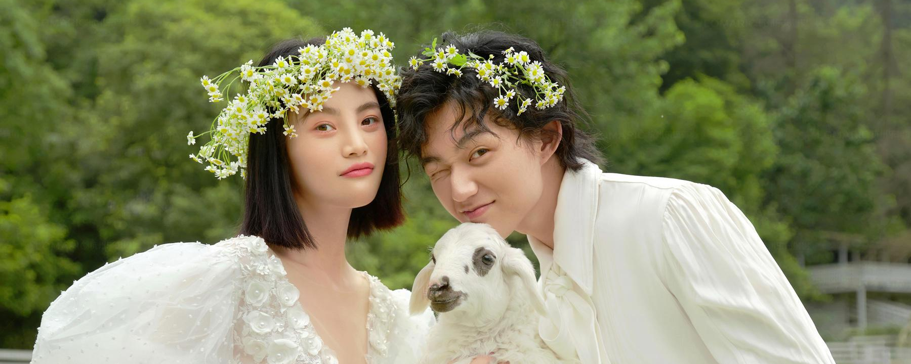 晒婚纱照的朋友圈怎么发