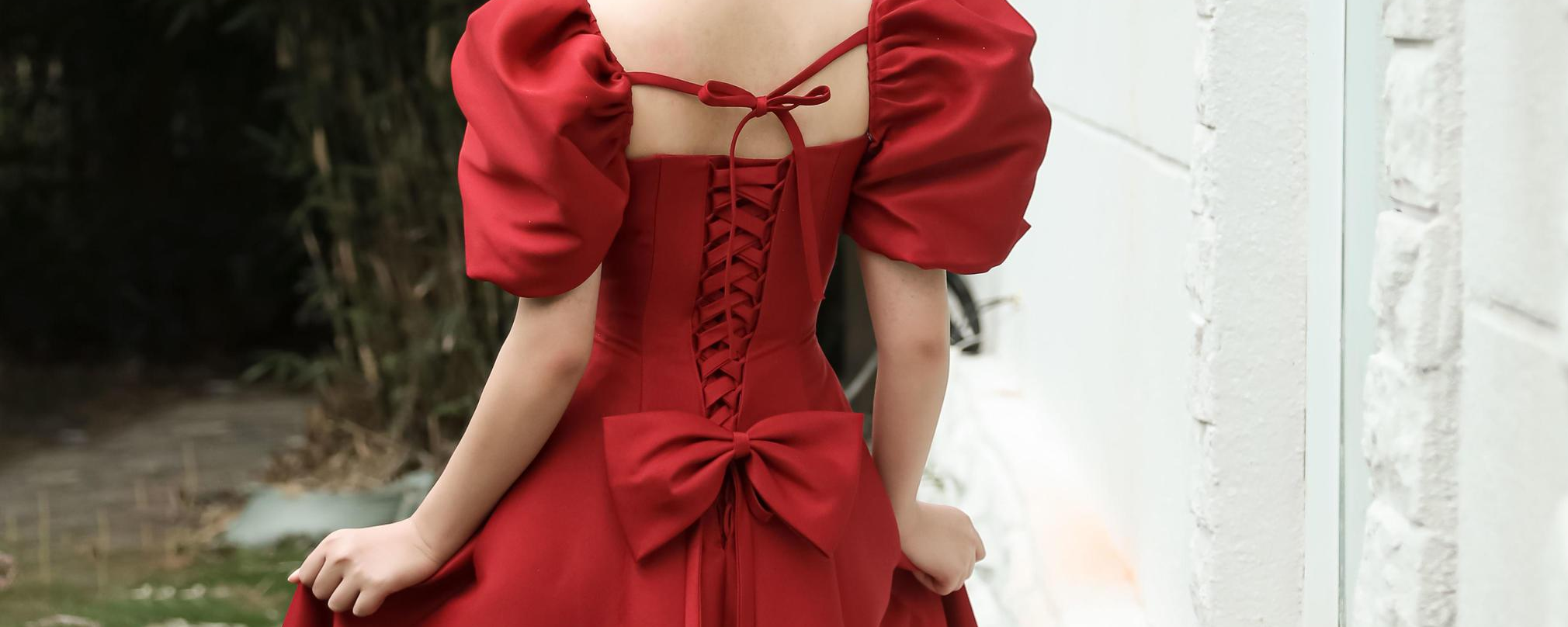 新娘敬酒服可以选什么颜色的