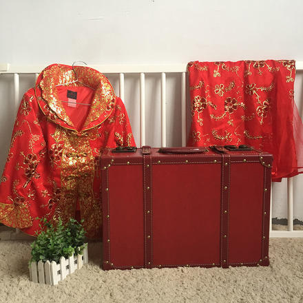 【包郵】紅色結婚皮箱復古手提箱陪嫁箱密碼箱嫁妝箱彩禮官箱