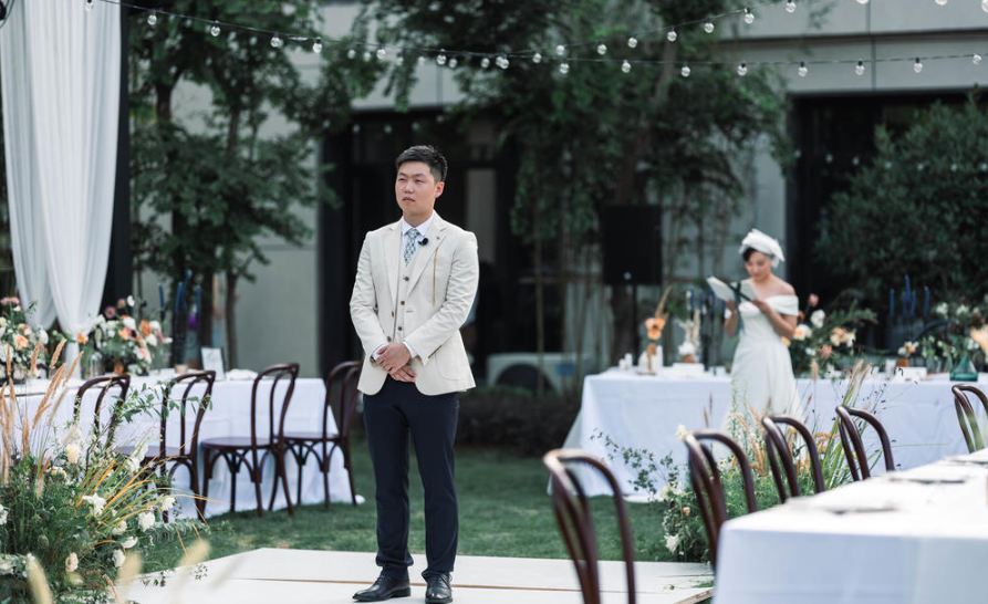 图片来源：东湖花园里户外婚礼中心