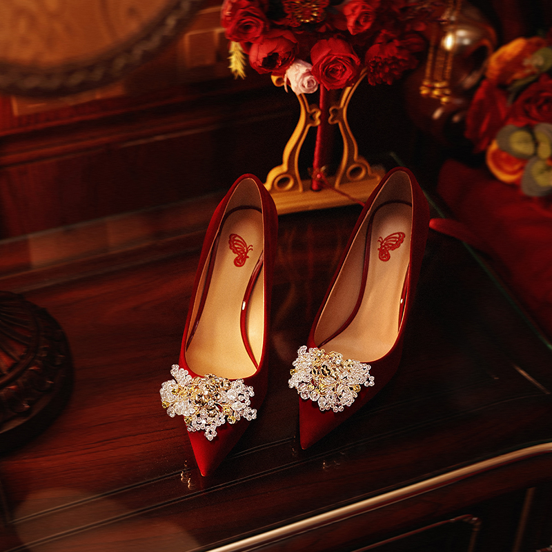 紅色婚鞋女新款秀禾服新娘鞋不累腳高級感中式氣質結婚高跟鞋媽媽