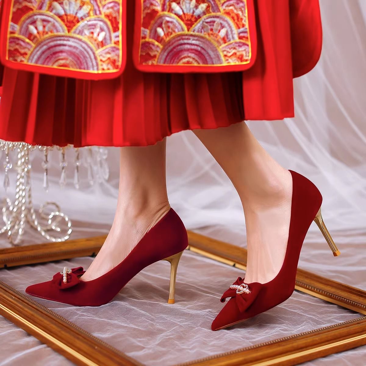 紅色婚鞋新娘鞋新款秀禾婚紗兩穿中式蝴蝶結敬酒服細跟高跟鞋