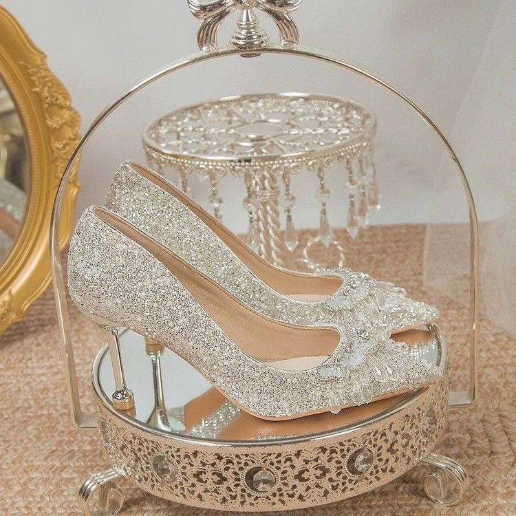 銀色婚鞋女秋季新款高級感不累腳主婚紗秀禾兩穿水晶高跟鞋