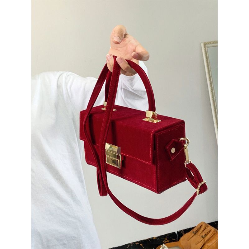 紅色包包女秋冬新款高級感質感法式小眾燈芯絨單肩斜挎手提包