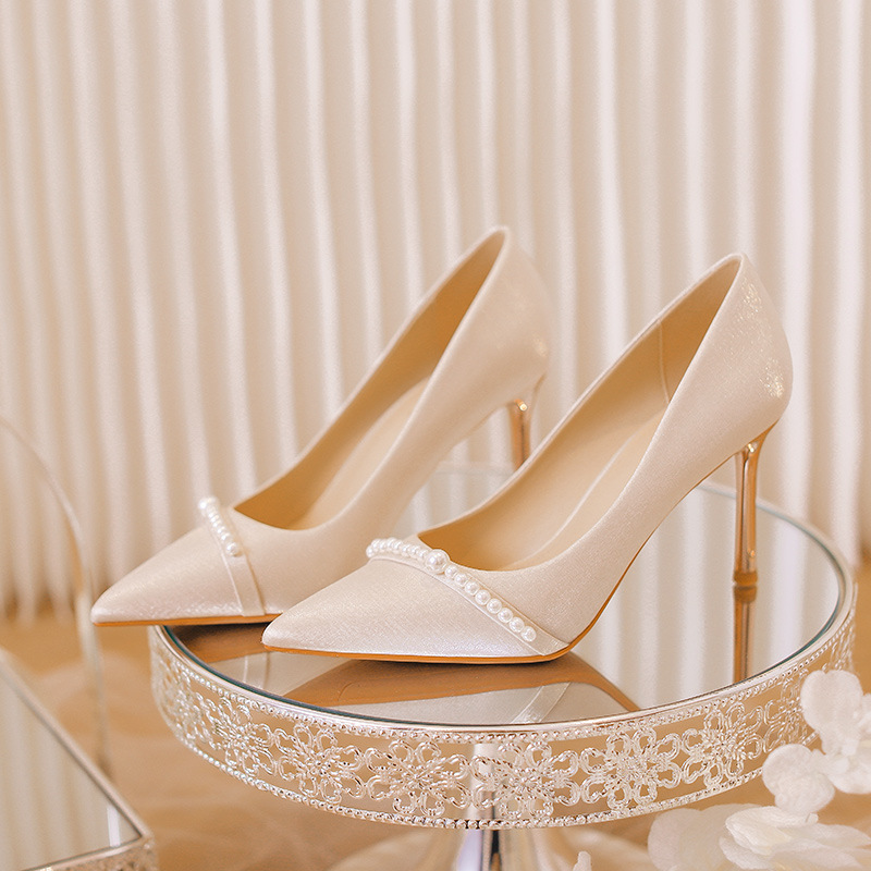 網紅水晶婚鞋高級感緞面珍珠新娘鞋平時可穿女神范氣質白色高跟鞋