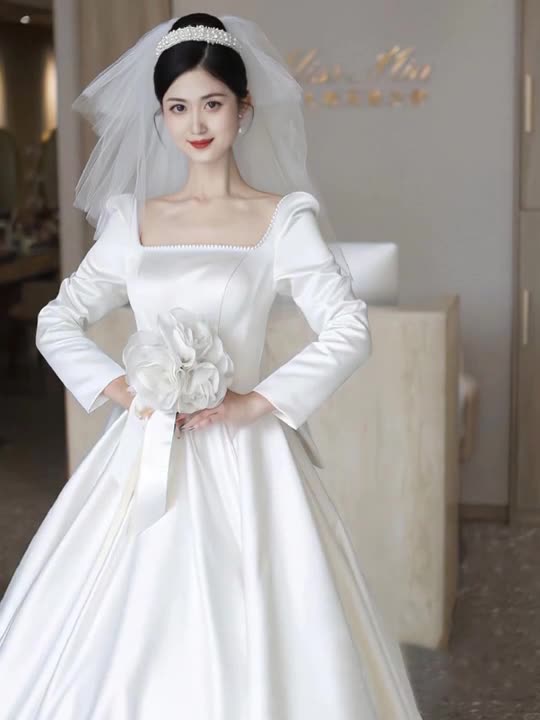 長袖森系主婚紗2024新款新娘簡約氣質拖尾宮廷風簡約韓式緞面婚紗