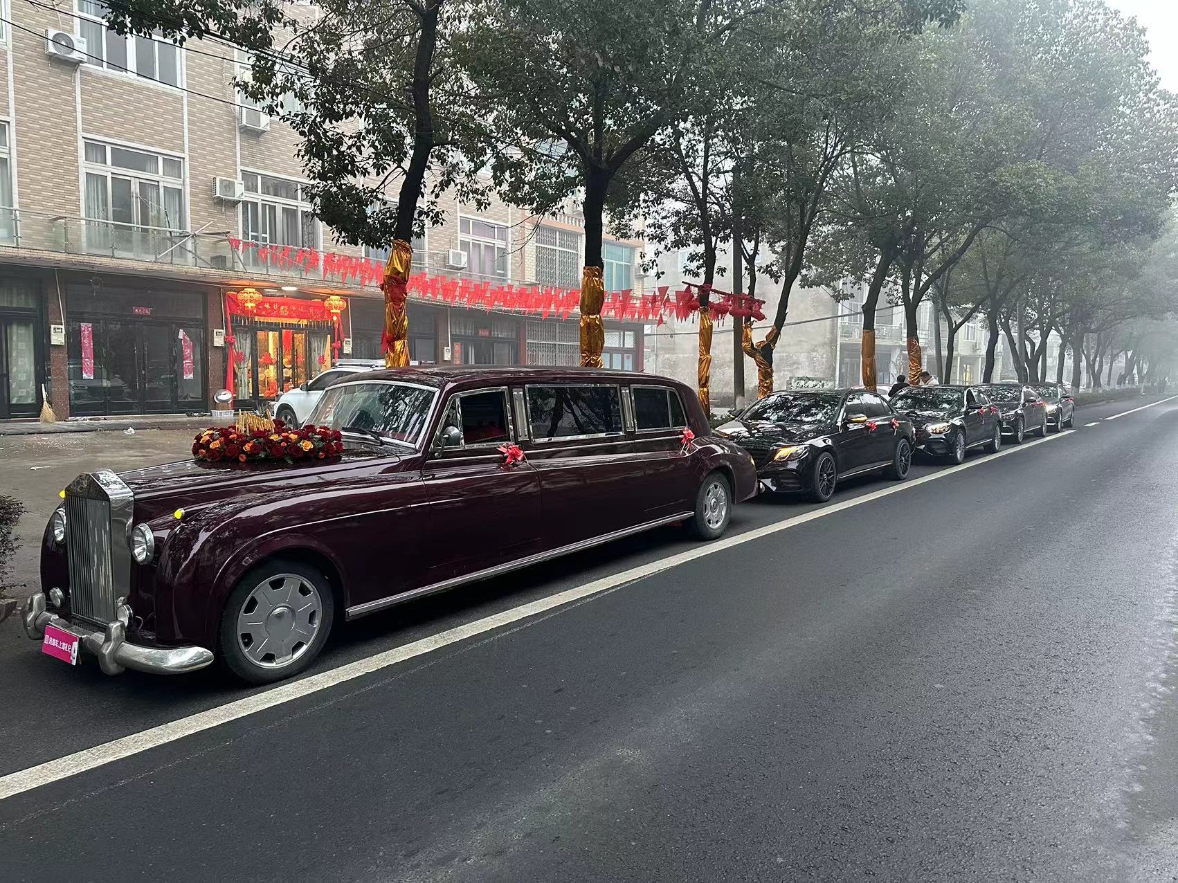 【仿古老爷车】仿古老爷车 + 【奥迪】A6L*5辆