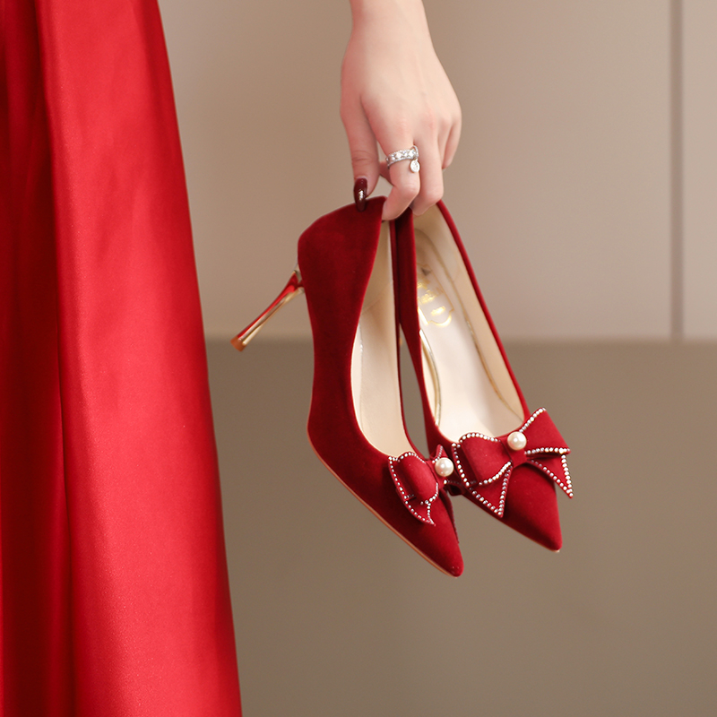 2024春季新款大码女鞋尖头红色珍珠高跟鞋细跟高级婚鞋新娘鞋