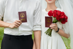 2024年结婚证照片尺寸规定，别再白跑一次民政局了