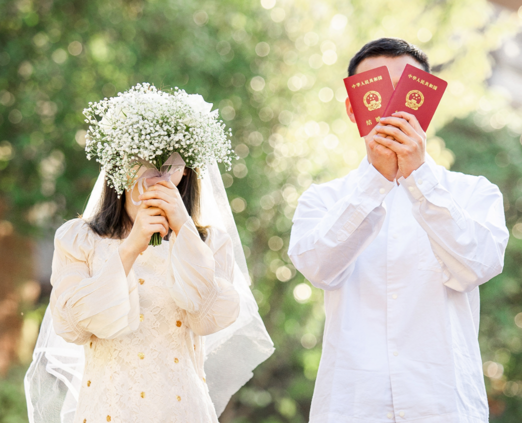 拍結婚證照片穿什么 6種結婚登記照穿搭技巧