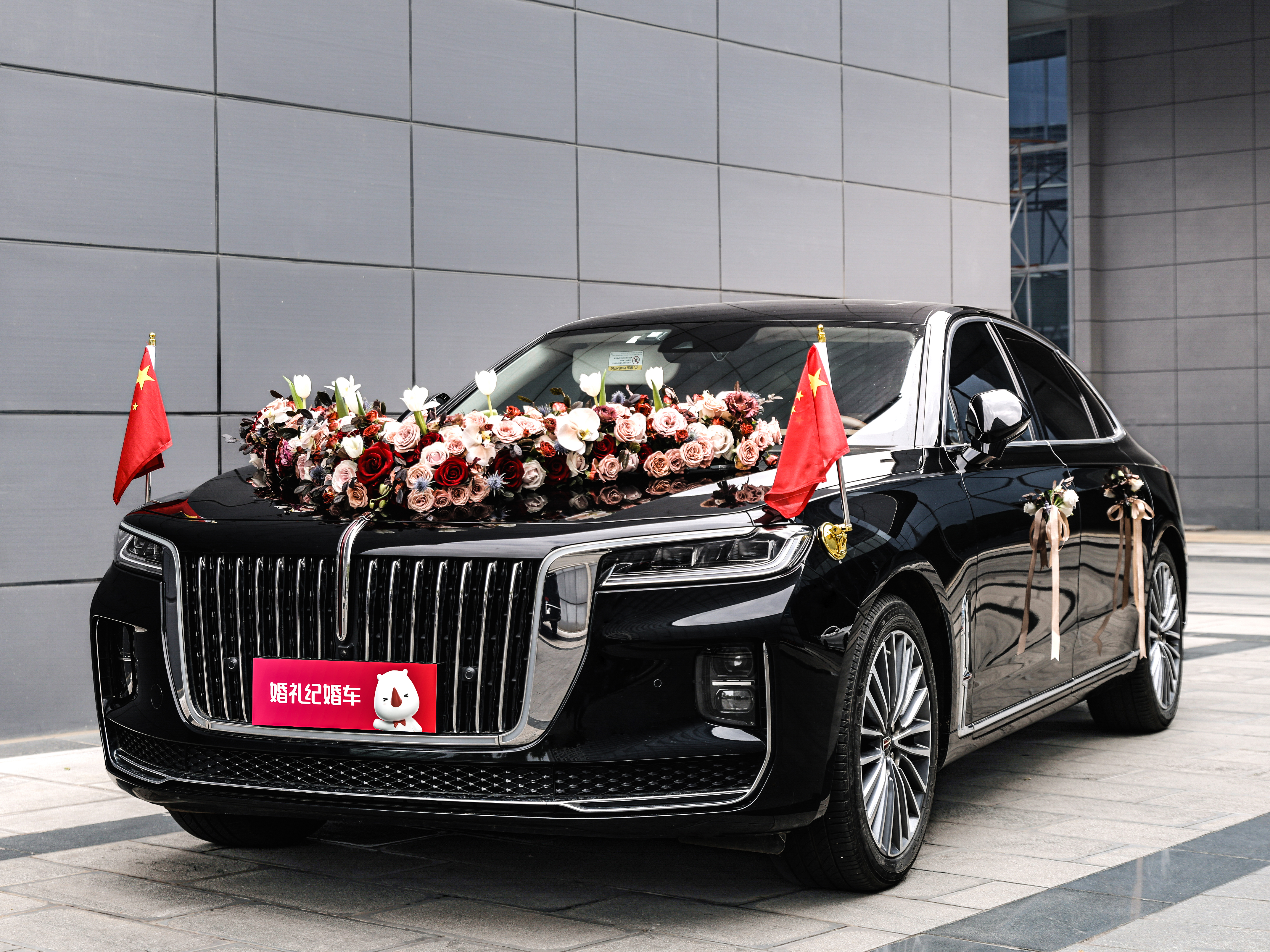 【奔驰】迈巴赫 + 【宝马】5系*5辆/【奔驰】E系*5辆/【奥迪】A6L*5辆/【红旗】H9*5辆