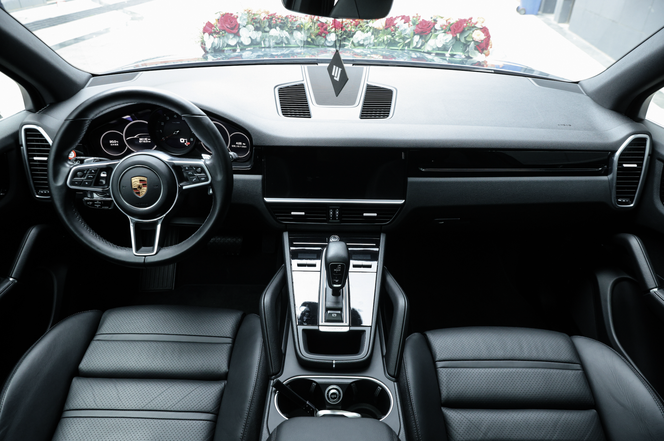 【保时捷】卡宴