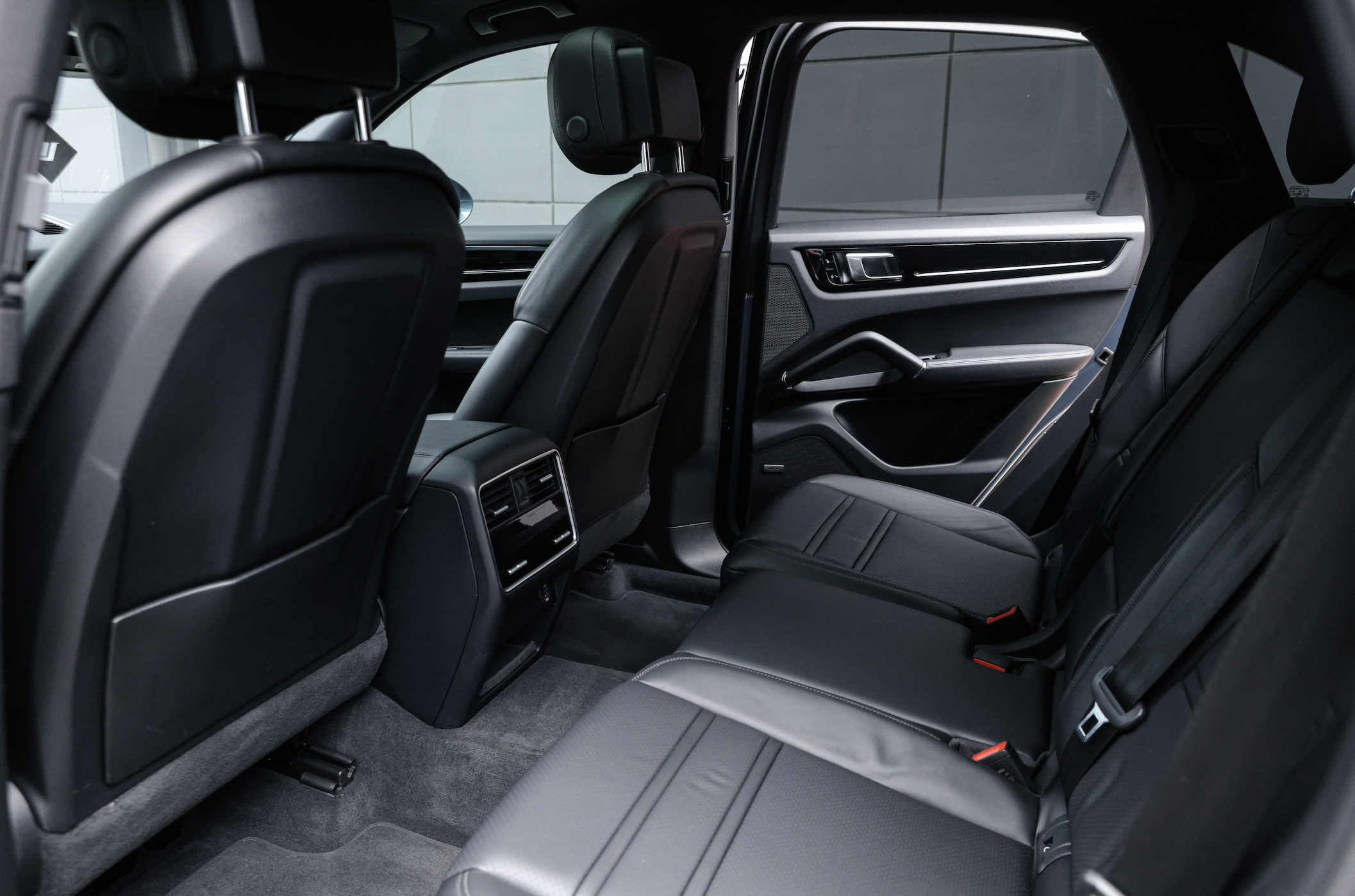 【保时捷】卡宴